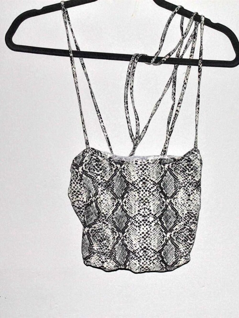 ✨ #Snake print #crisscross tie back crop top
